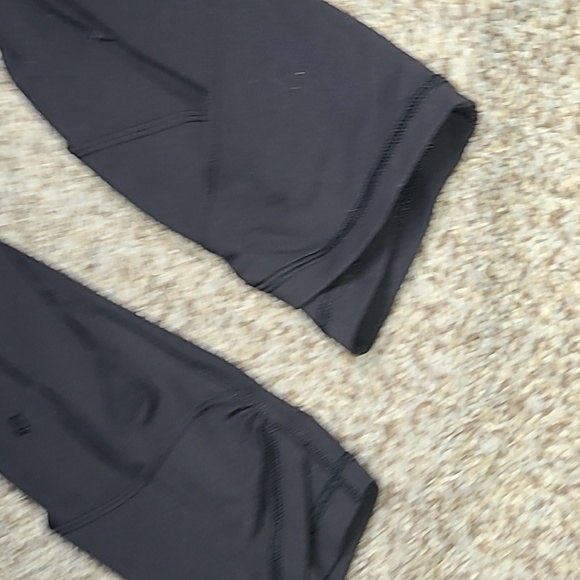 Lululemon Athletica Crop Leggins with Skirt Overlay - Picture 7 of 8